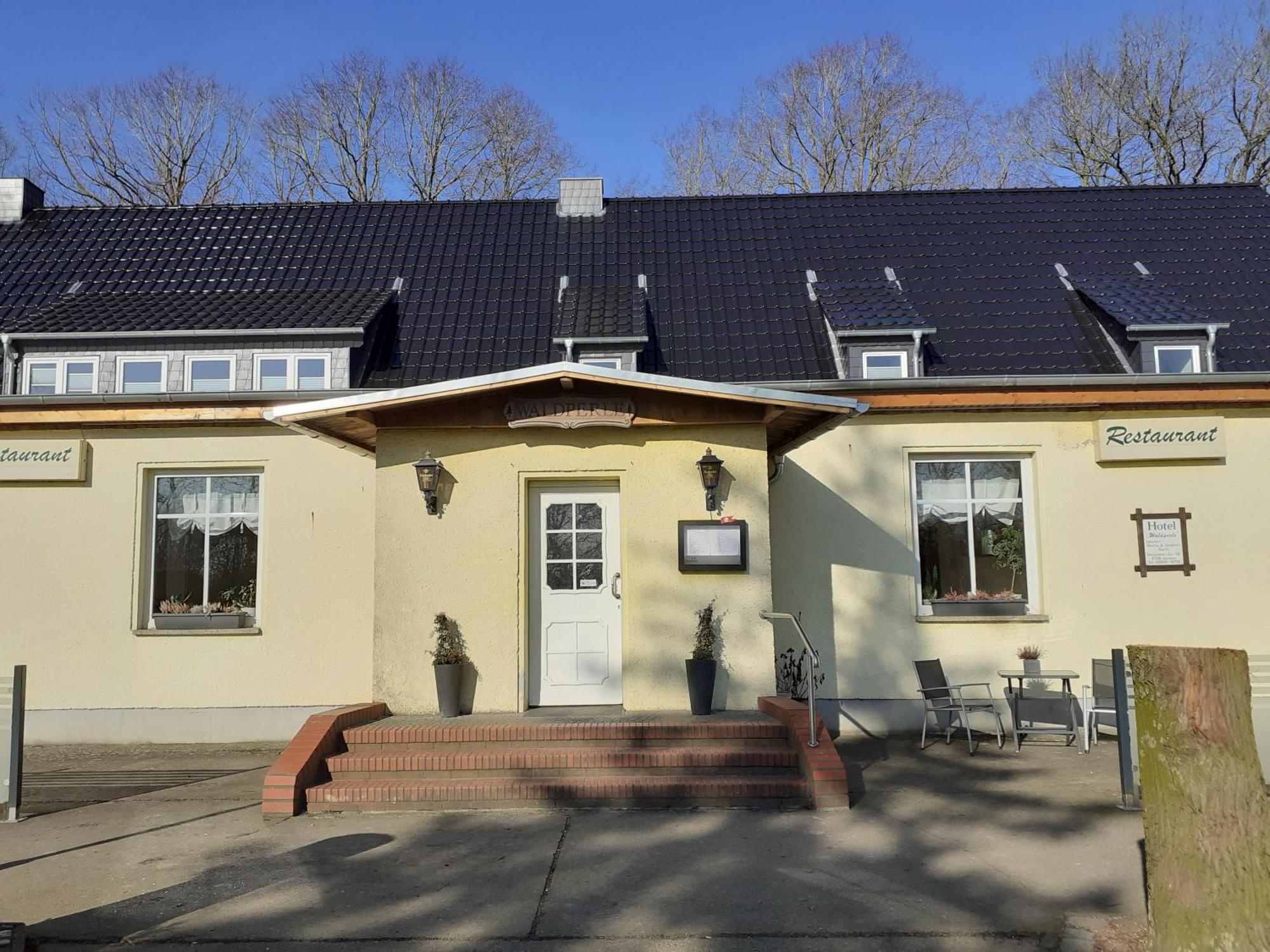 Waldperle Hotel Jarmen ภายนอก รูปภาพ