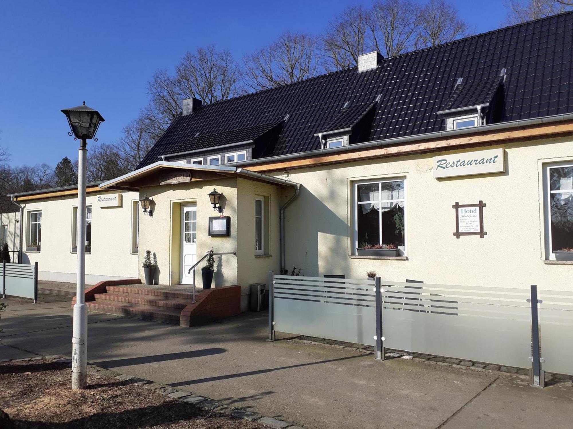 Waldperle Hotel Jarmen ภายนอก รูปภาพ
